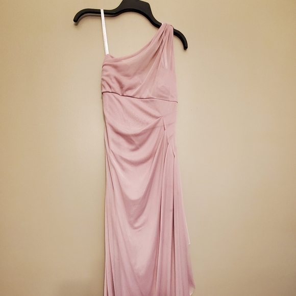 Davids bridal mauve/quartz color. Size 6 - Picture 1 of 3